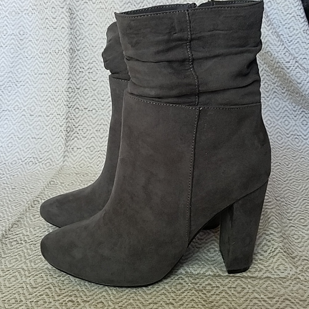 NWOB Grey Justfab Faux Suede Bootie. Size 8.5.